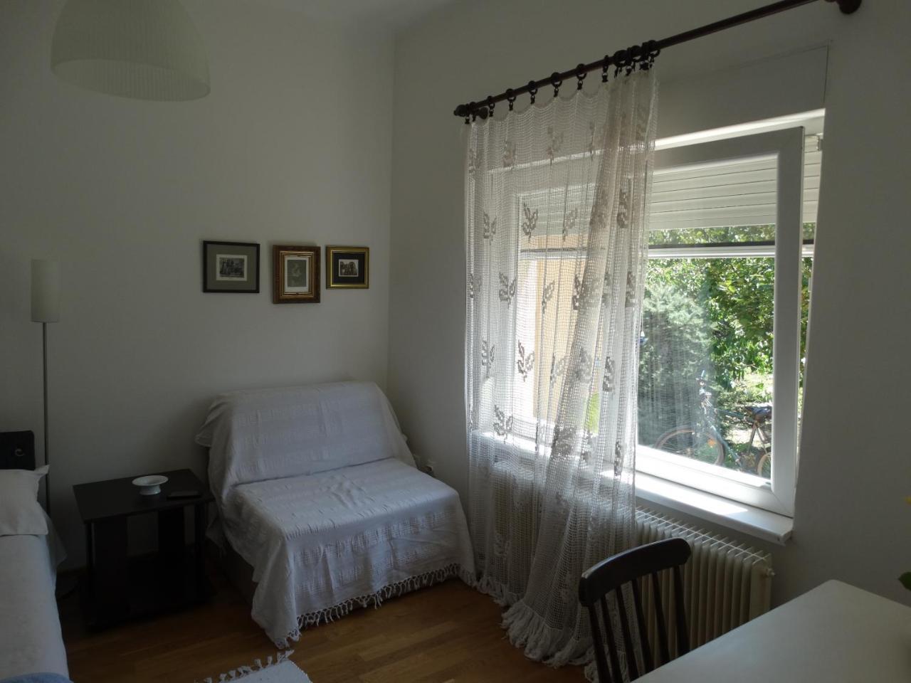 Marijana - Center Lägenhet Novi Sad Exteriör bild